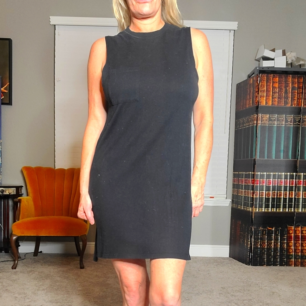Women Black Sleeveless T Shirt Dress